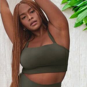 NWT - Everlane Perform Crop Top Bra Racerback Dark Olive Green Size: Medium